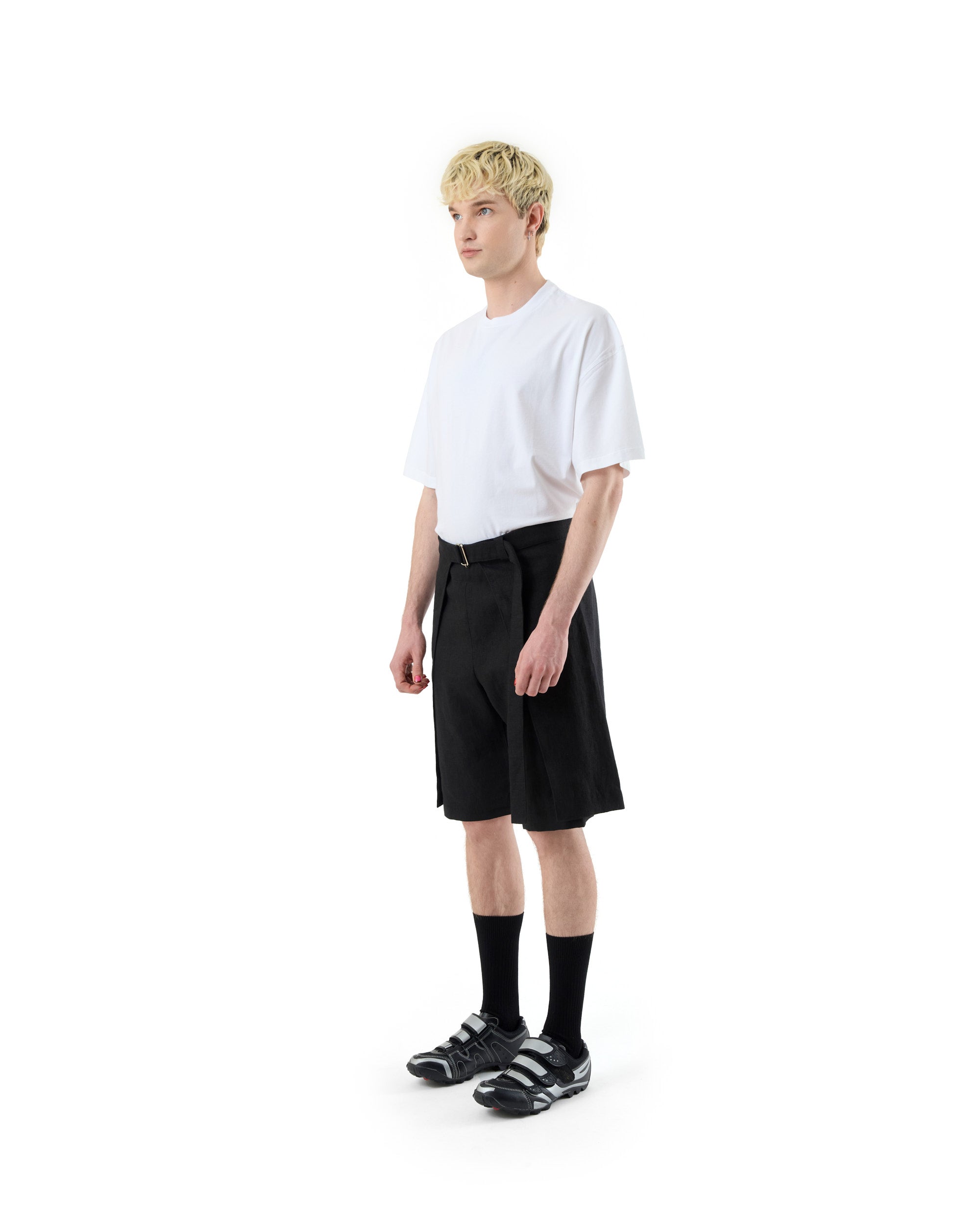 BLACK LINEN WRAP SHORTS