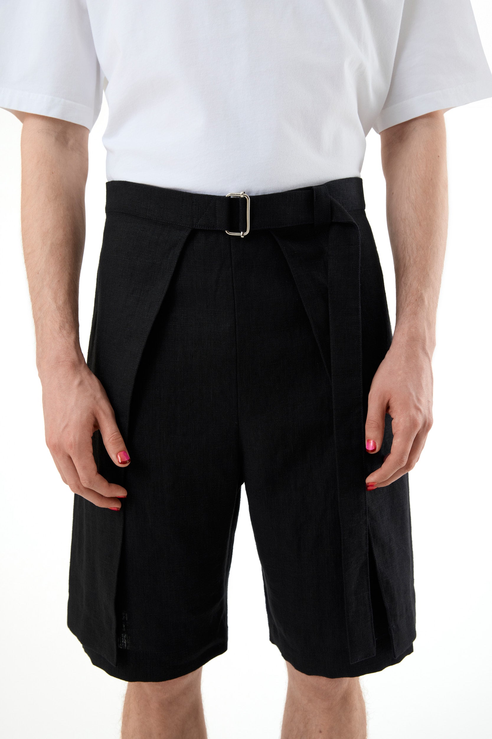 BLACK LINEN WRAP SHORTS